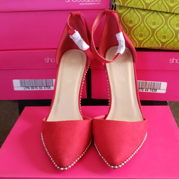 Red Trim Studded High Heels New Never Worn 9.5 - Picture 4 of 8